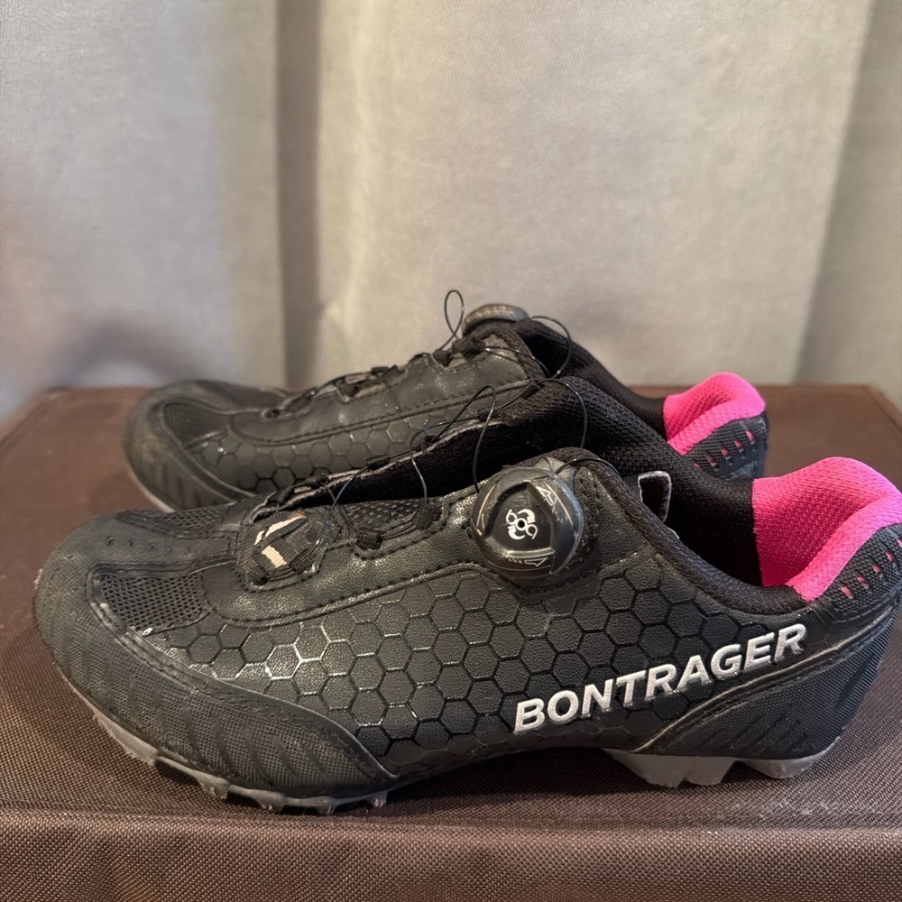 Bontrager Rovv Women’s MTB Cycling Shoes BOA SPD EU 38 US 6.5 - Picture 2 of 6
